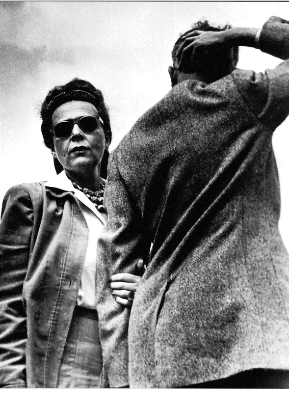 Pièce de théâtre “Qui êtes-vous Elsa Triolet”